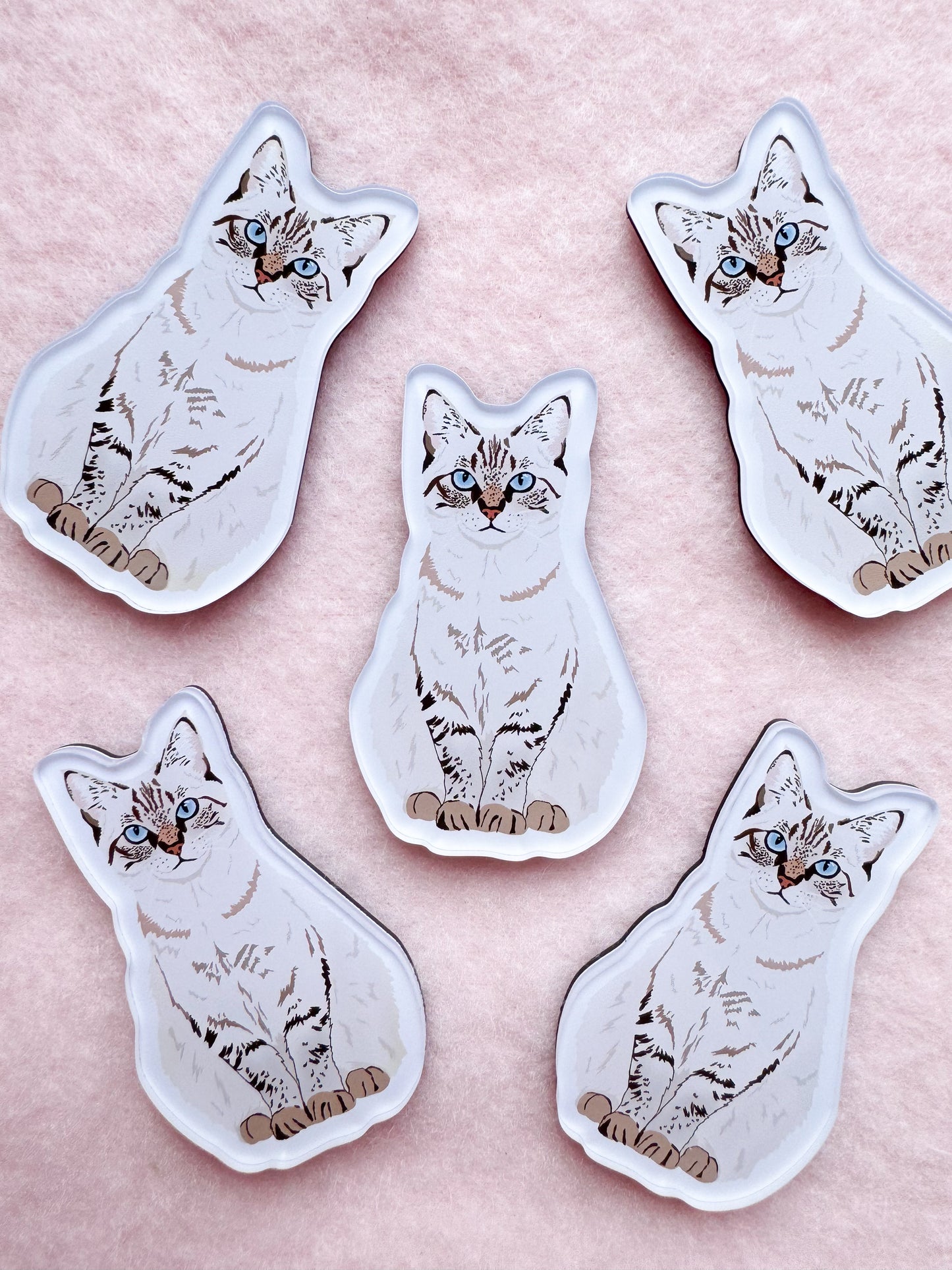 Lynx Point Siamese Magnet